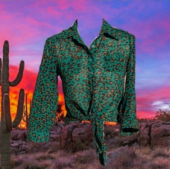 Mine Green Leopard Print Tie Front Blouse, Size S - Picture 7 of 9
